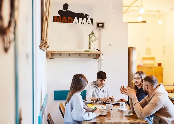 Madama Hostel & Bistrot Milan